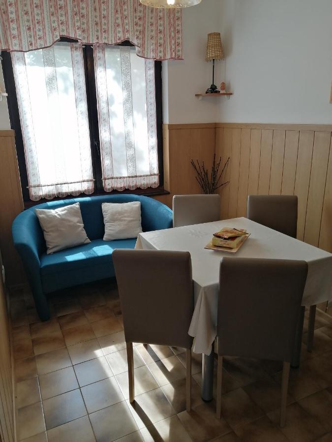 Holiday Pool House Pula Exterior foto